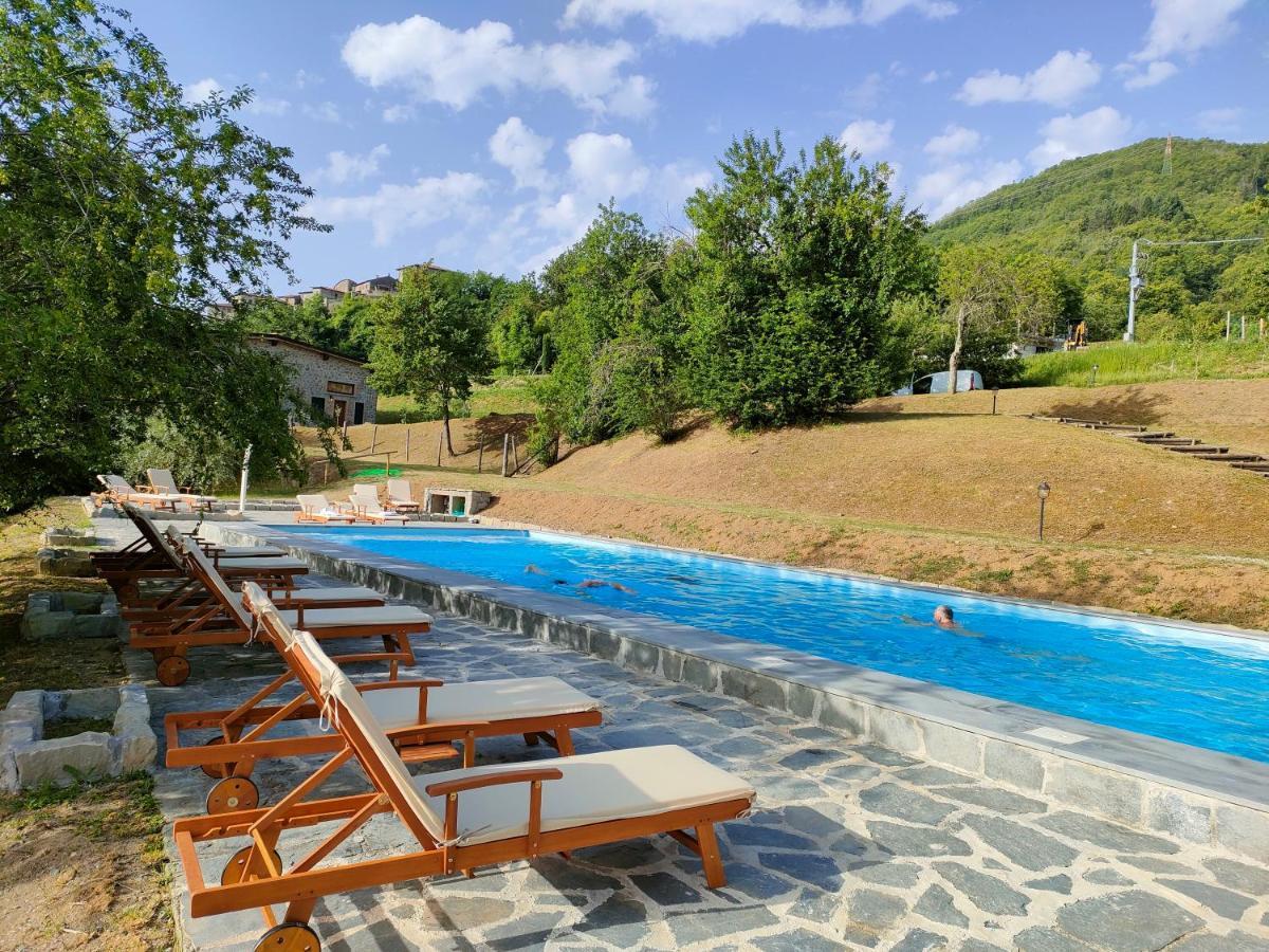 Agriturismo Borgo Biaia Camporgiano Екстер'єр фото