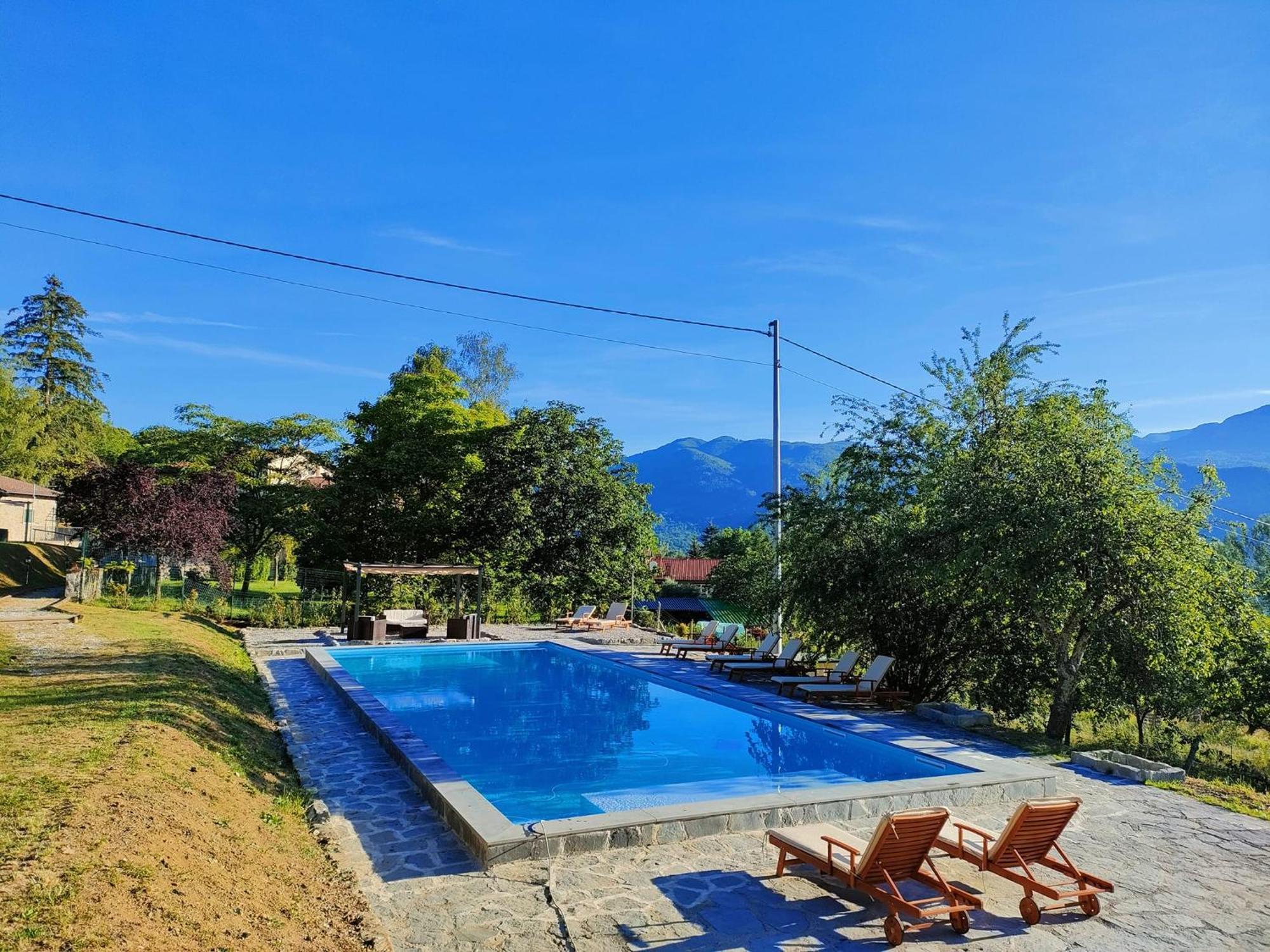 Agriturismo Borgo Biaia Camporgiano Екстер'єр фото