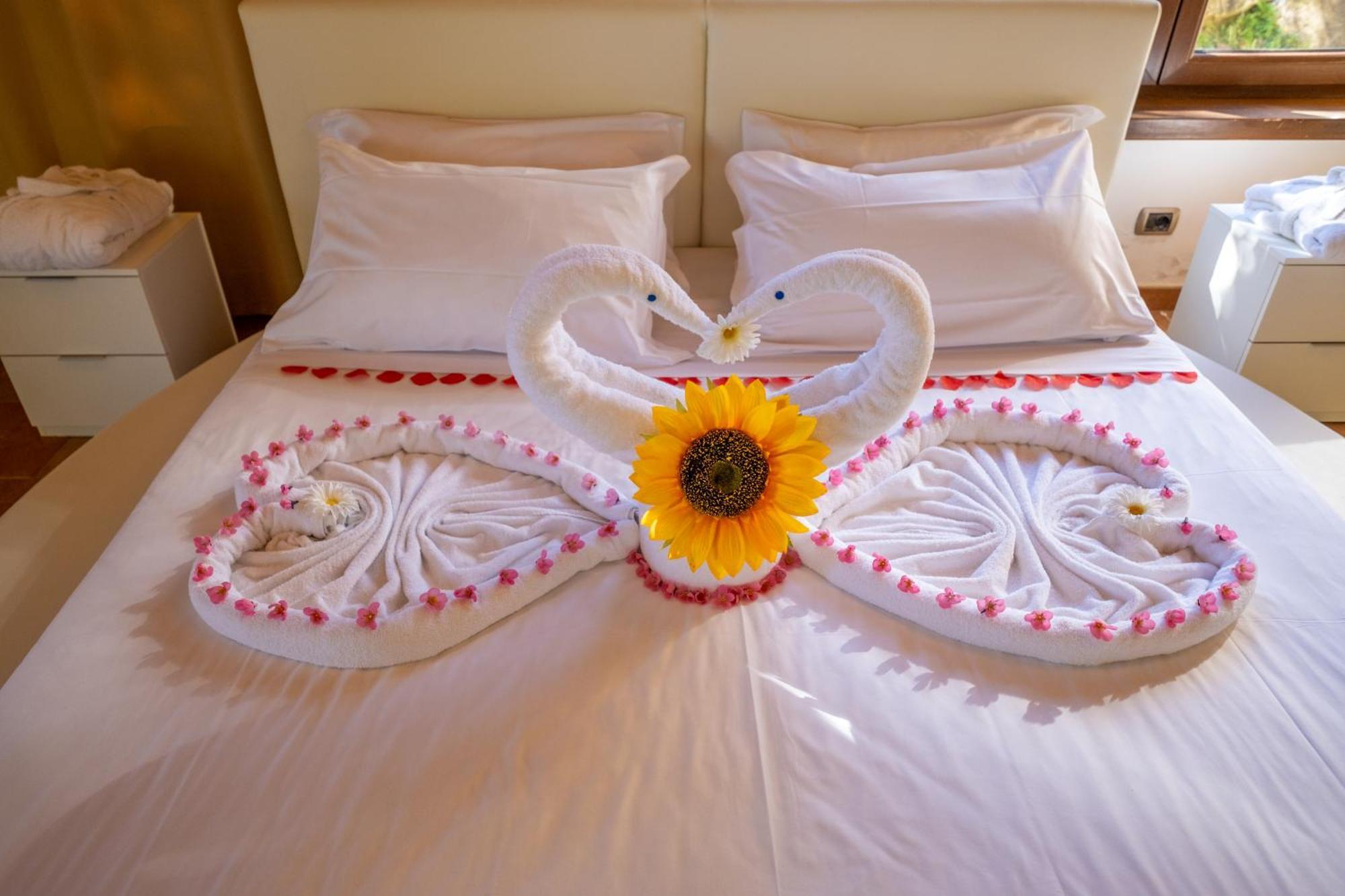 Agriturismo Borgo Biaia Camporgiano Екстер'єр фото